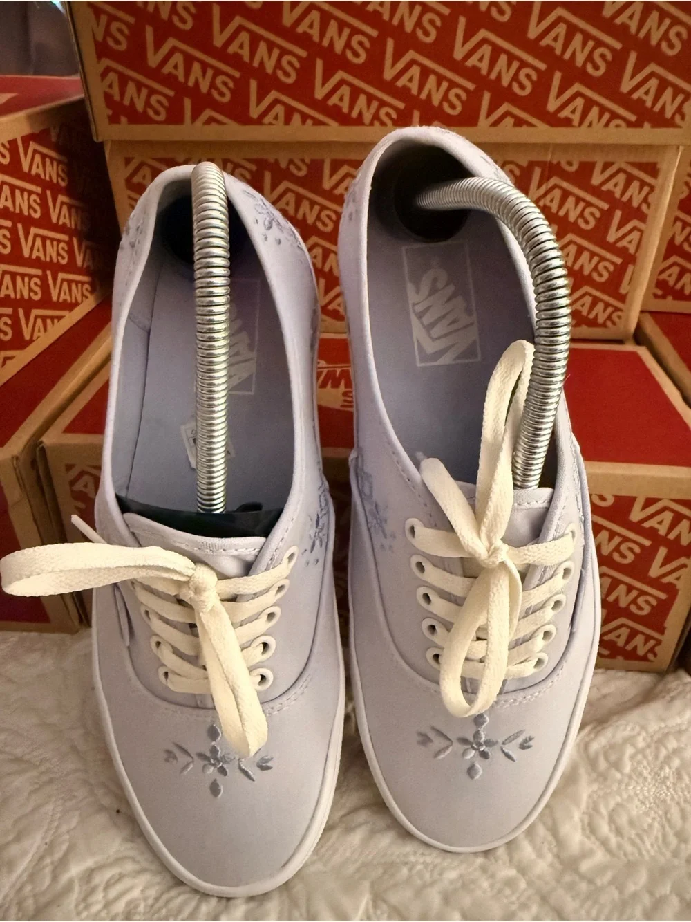 BRAND NEW Vans Authentic Dusty Blue Floral Embroidered Sneakers Women 9.5/Men 8